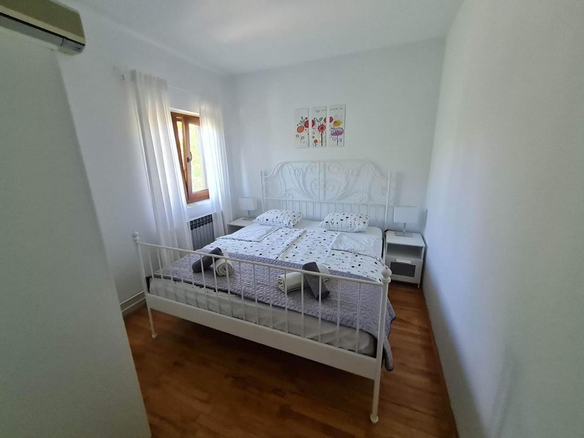 Apartmant Ivan Malinska Exterior photo